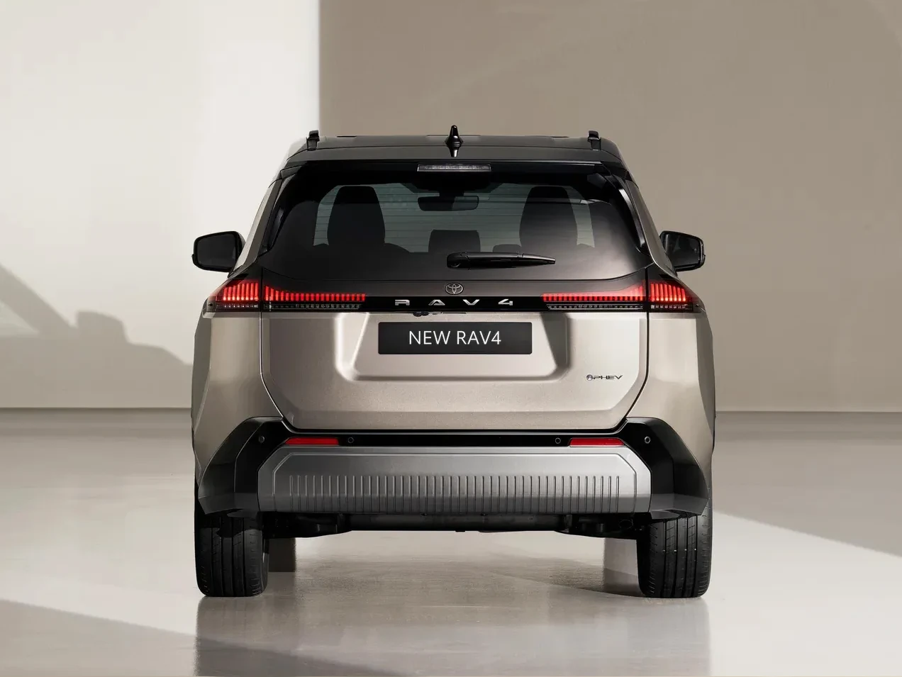 Toyota RAV4 2026 — Салон